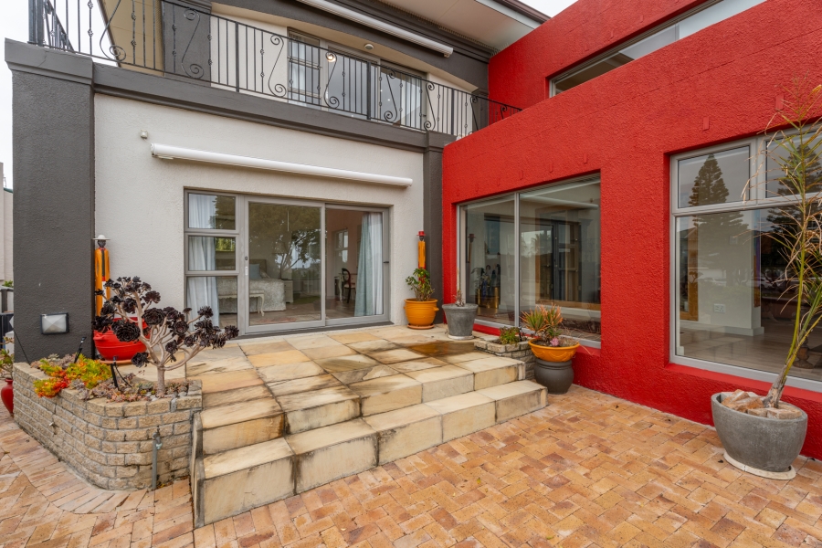 5 Bedroom Property for Sale in Greenways Golf Estate Western Cape